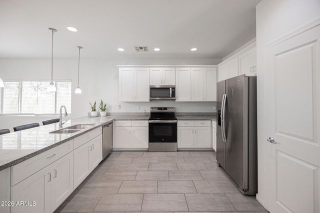 1711 W POLLACK Street, Phoenix, AZ 85041