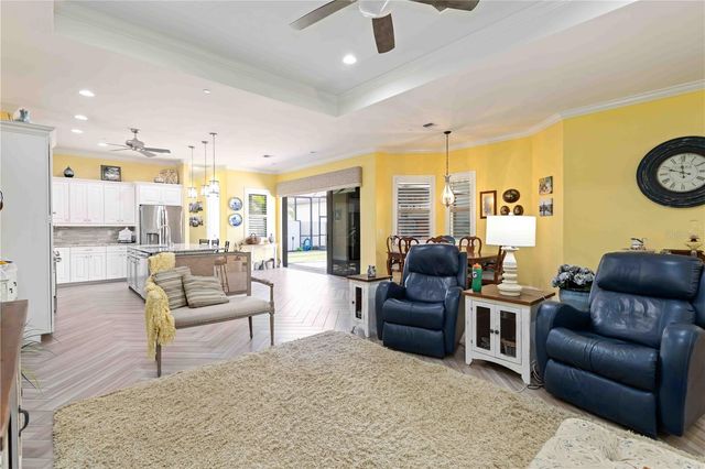 146 E TAMPA AVENUE, Venice, FL 34285