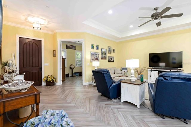 146 E TAMPA AVENUE, Venice, FL 34285