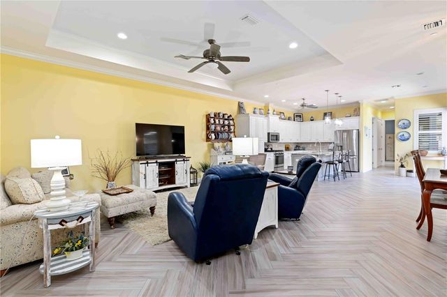 146 E TAMPA AVENUE, Venice, FL 34285