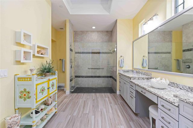 146 E TAMPA AVENUE, Venice, FL 34285