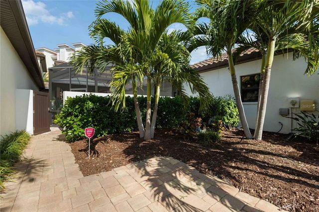 146 E TAMPA AVENUE, Venice, FL 34285