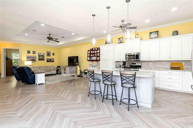 146 E TAMPA AVENUE, Venice, FL 34285