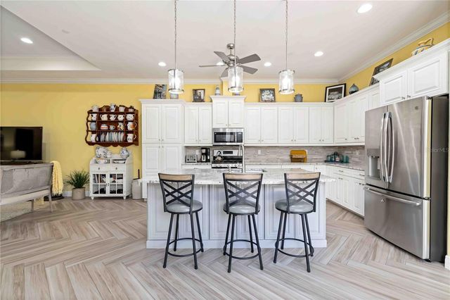 146 E TAMPA AVENUE, Venice, FL 34285