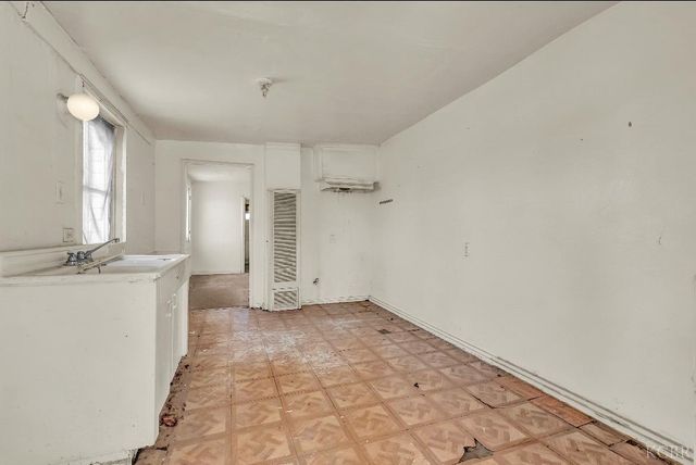 11431 11th Avenue, Hanford, CA 93230