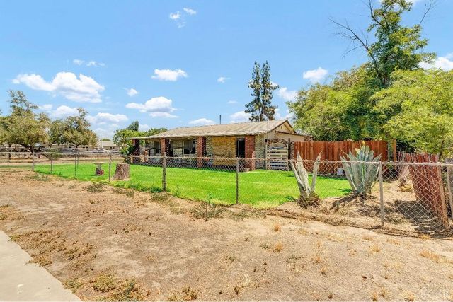 11431 11th Avenue, Hanford, CA 93230