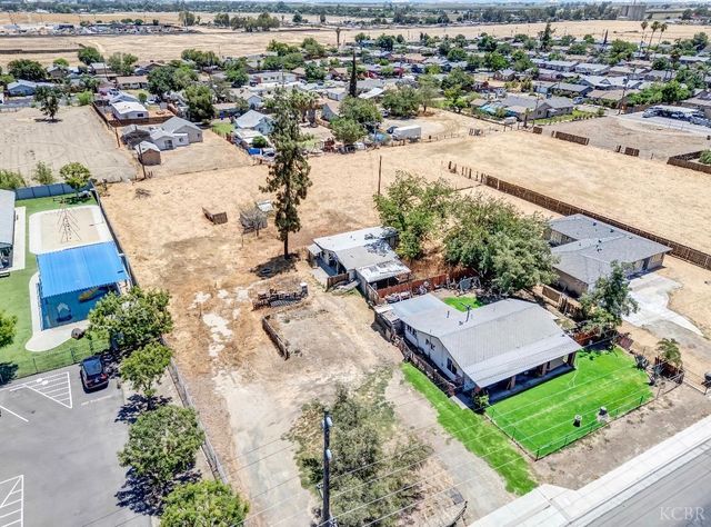 11431 11th Avenue, Hanford, CA 93230