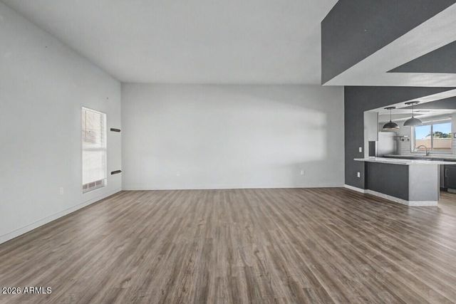 10706 W PINION Lane, Sun City, AZ 85373