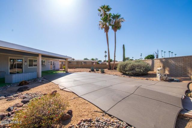 10706 W PINION Lane, Sun City, AZ 85373