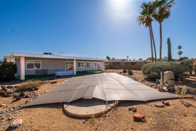 10706 W PINION Lane, Sun City, AZ 85373