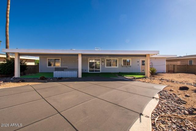 10706 W PINION Lane, Sun City, AZ 85373