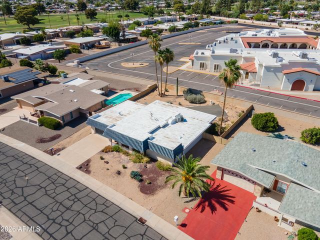 10706 W PINION Lane, Sun City, AZ 85373