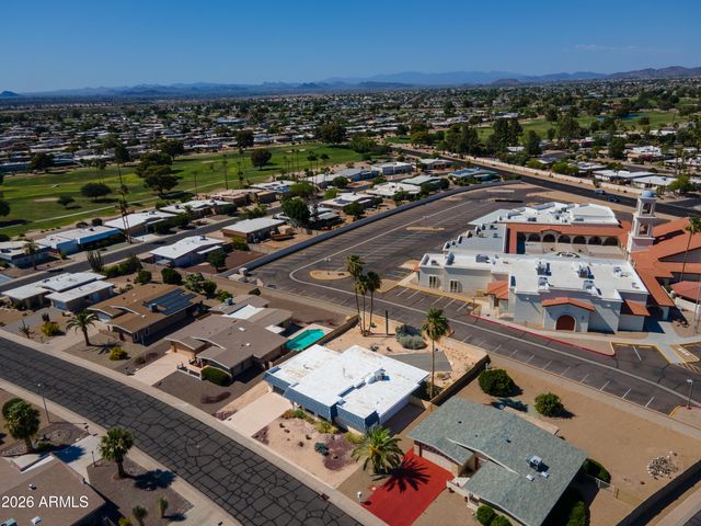 10706 W PINION Lane, Sun City, AZ 85373