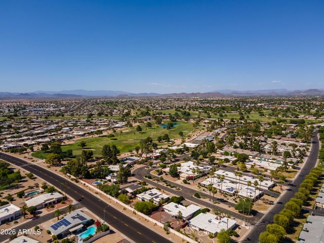 10706 W PINION Lane, Sun City, AZ 85373