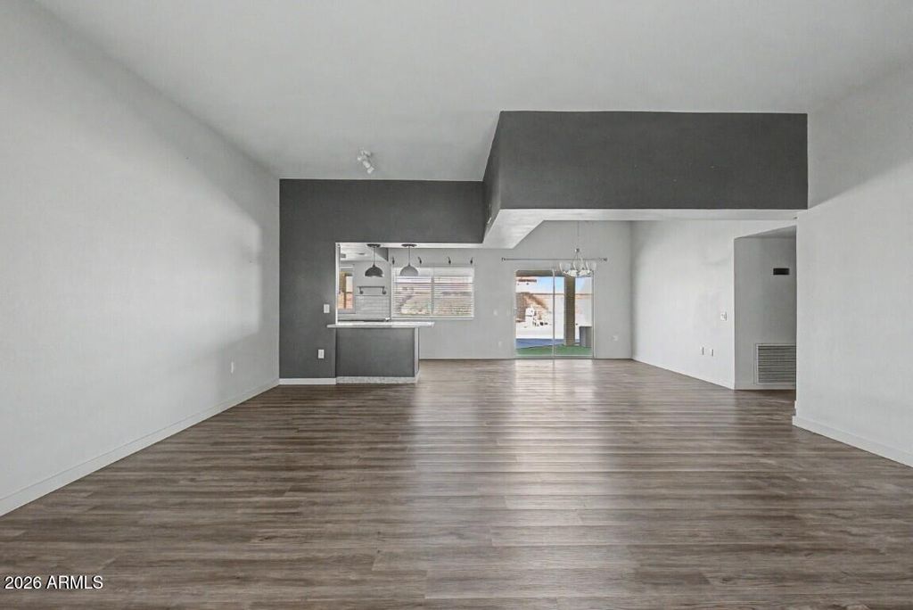10706 W PINION Lane, Sun City, AZ 85373 — photo 4
