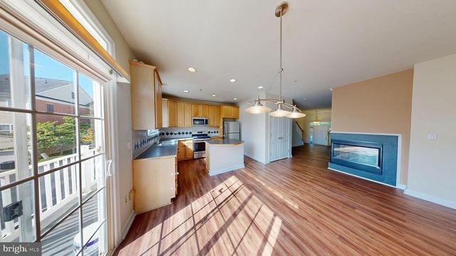 308 GARDEN VIEW SQ, Rockville, MD 20850