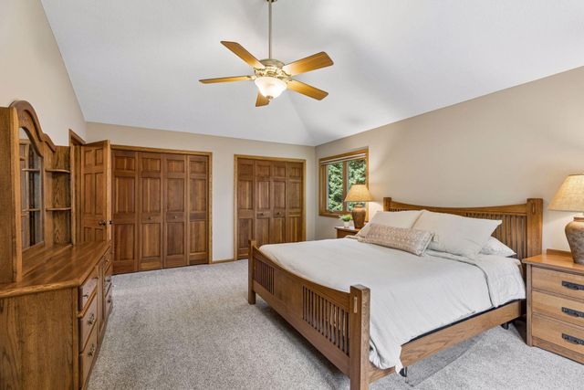 314 Wedgewood Drive, Mahtomedi, MN 55115
