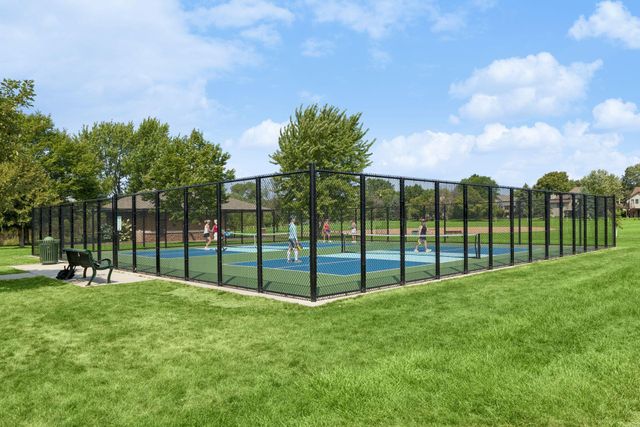 314 Wedgewood Drive, Mahtomedi, MN 55115