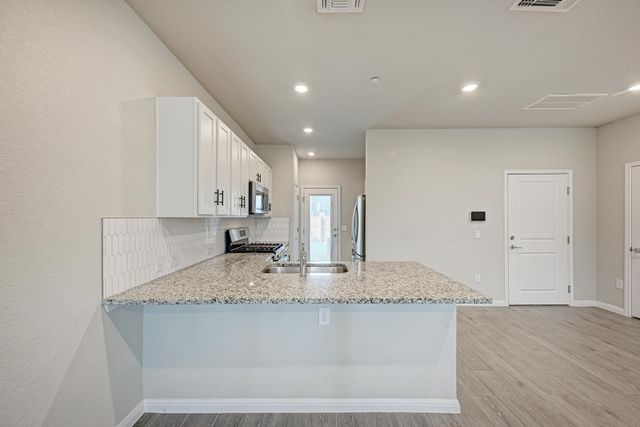 9015 Cattle Baron PATH 1102, Austin, TX 78747