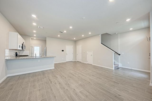 9015 Cattle Baron PATH 1102, Austin, TX 78747
