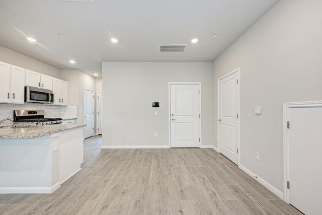 9015 Cattle Baron PATH 1102, Austin, TX 78747