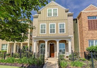 31 E Breezy Way, The Woodlands, TX 77380