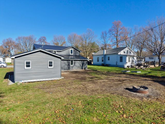 153 W Jefferson Street, Westville, IN 46391