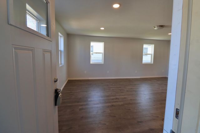 153 W Jefferson Street, Westville, IN 46391