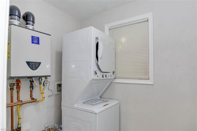7432 Tyndale CT, Norfolk, VA 23505