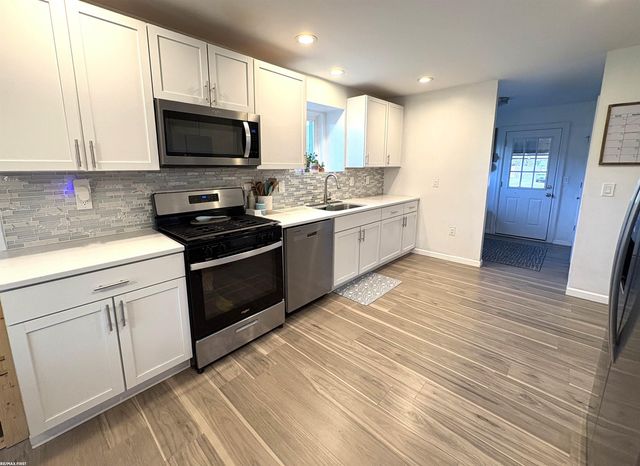 31267 Louise Drive, Chesterfield, MI 48047