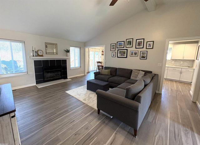 31267 Louise Drive, Chesterfield, MI 48047