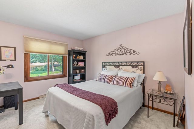 5986 McKinley Street NE, Fridley, MN 55432