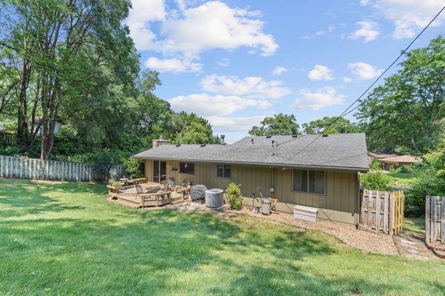 5986 McKinley Street NE, Fridley, MN 55432
