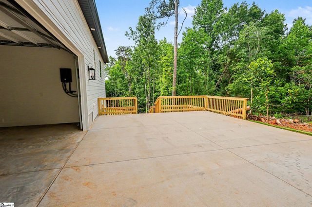 197 Old Farrs Bridge Road, Greenville, SC 29611