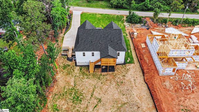 197 Old Farrs Bridge Road, Greenville, SC 29611