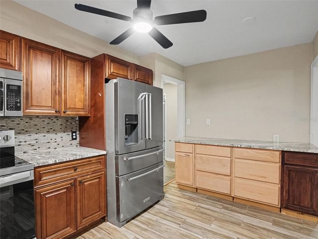 513 PALENCIA PLACE, Lakeland, FL 33803