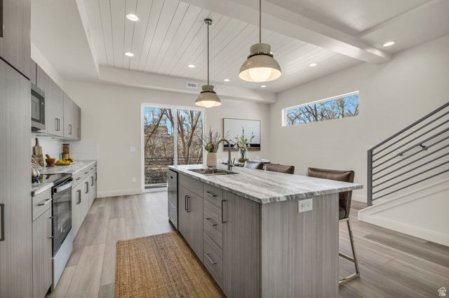4004 S BURCH CREEK WAY, South Ogden, UT 84405