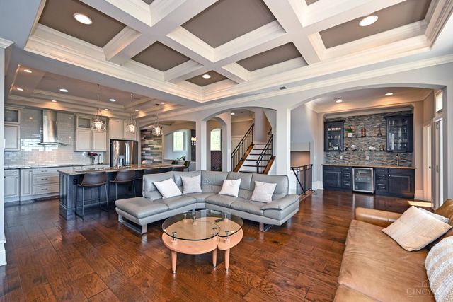 5349 Grand Vista Court, Cincinnati, OH 45227