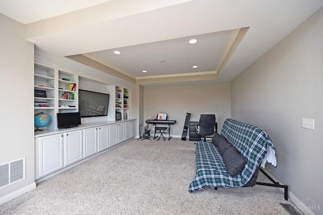 5349 Grand Vista Court, Cincinnati, OH 45227