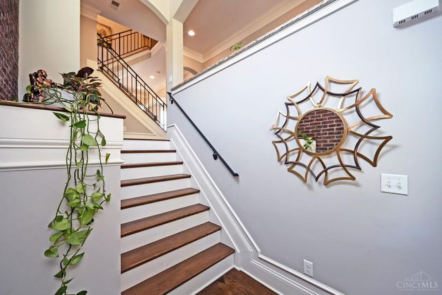 5349 Grand Vista Court, Cincinnati, OH 45227