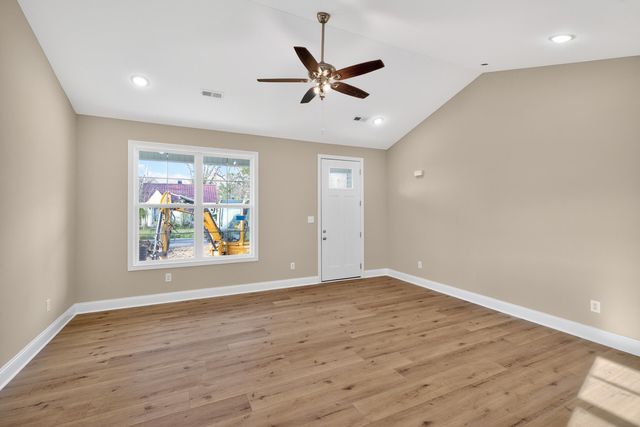 61 E Grubbs Lane, Danville, KY 40422