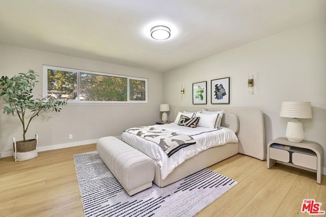 1908 Lyans Drive, La Canada Flintridge, CA 91011