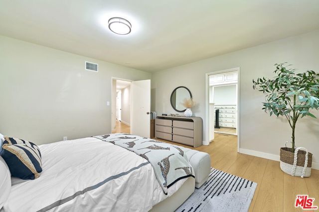 1908 Lyans Drive, La Canada Flintridge, CA 91011