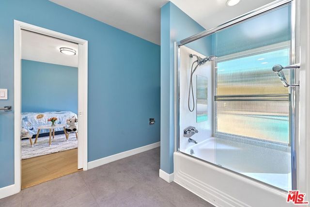 1908 Lyans Drive, La Canada Flintridge, CA 91011