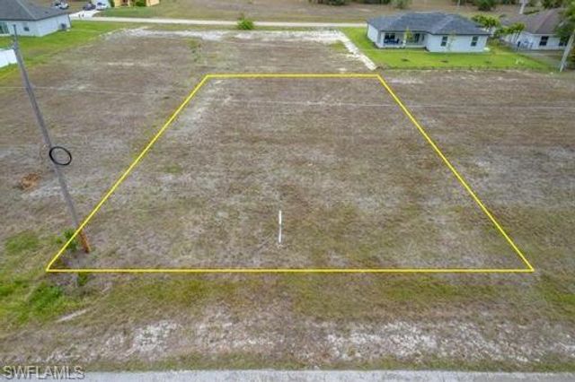 4717 NW 39th PL, Cape Coral, FL 33993