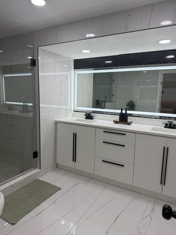 211 66TH AVENUE W FL, Bradenton, FL 34207