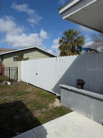 211 66TH AVENUE W FL, Bradenton, FL 34207