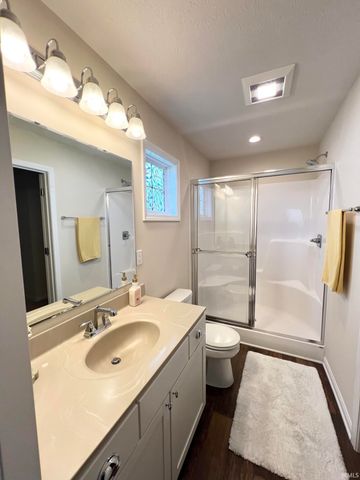 5020 Mustang Drive, Evansville, IN 47715