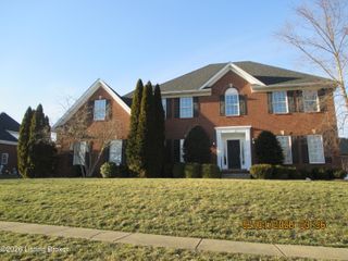 1217 Blackthorn Rd, Louisville, KY 40243