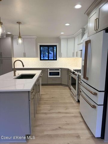 5815 N 17th ST, Dalton Gardens, ID 83815